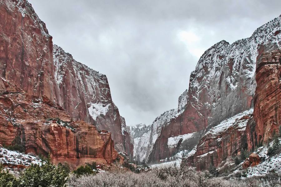 Snow in Zion National park